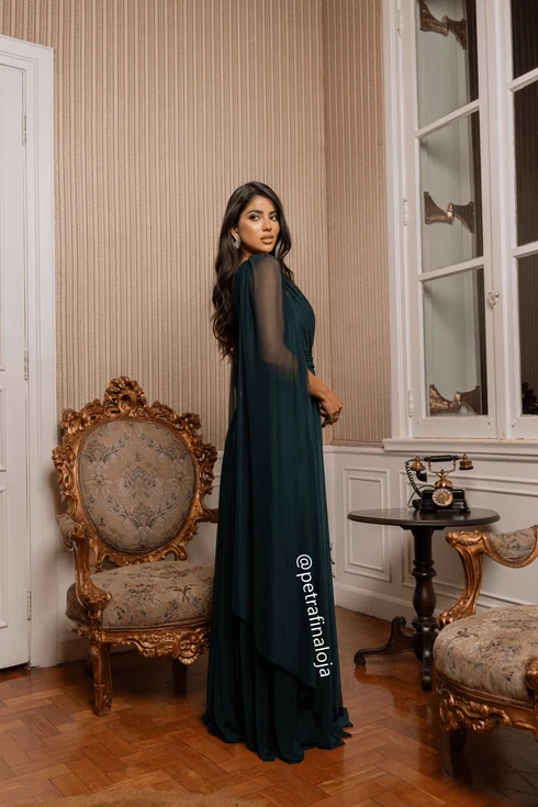 Vestido Três Listras Pequenas com Capa da Gala Nobre Moda Festa
