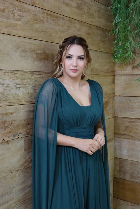 Vestido Três Listras Pequenas com Capa da Gala Nobre Moda Festa