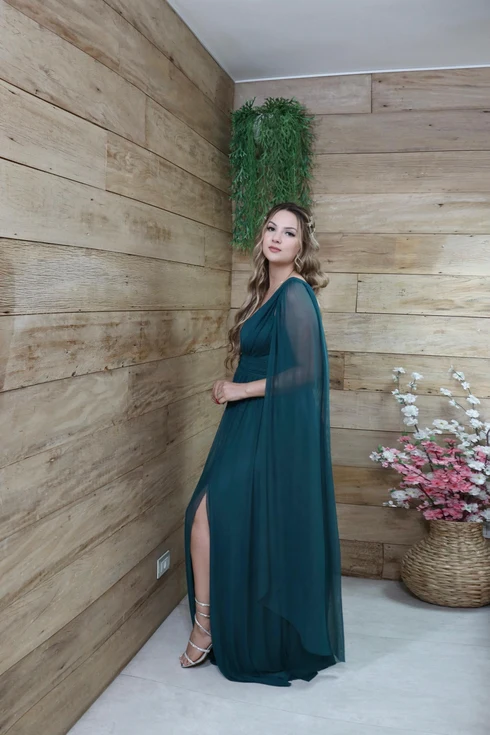 Vestido Três Listras Pequenas com Capa da Gala Nobre Moda Festa