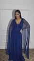 Vestido Três Listras Pequenas com Capa